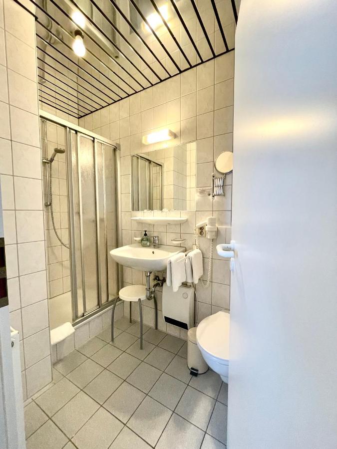 Hotel Saarburger Hof Exteriör bild